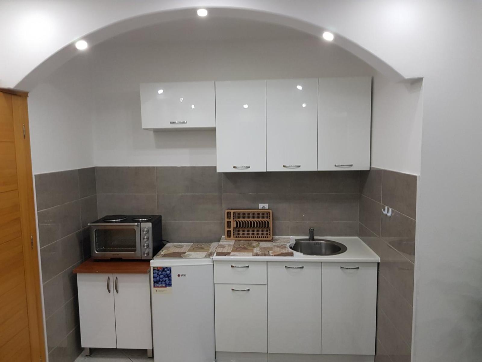 Apartmani Mina 巴尔 外观 照片