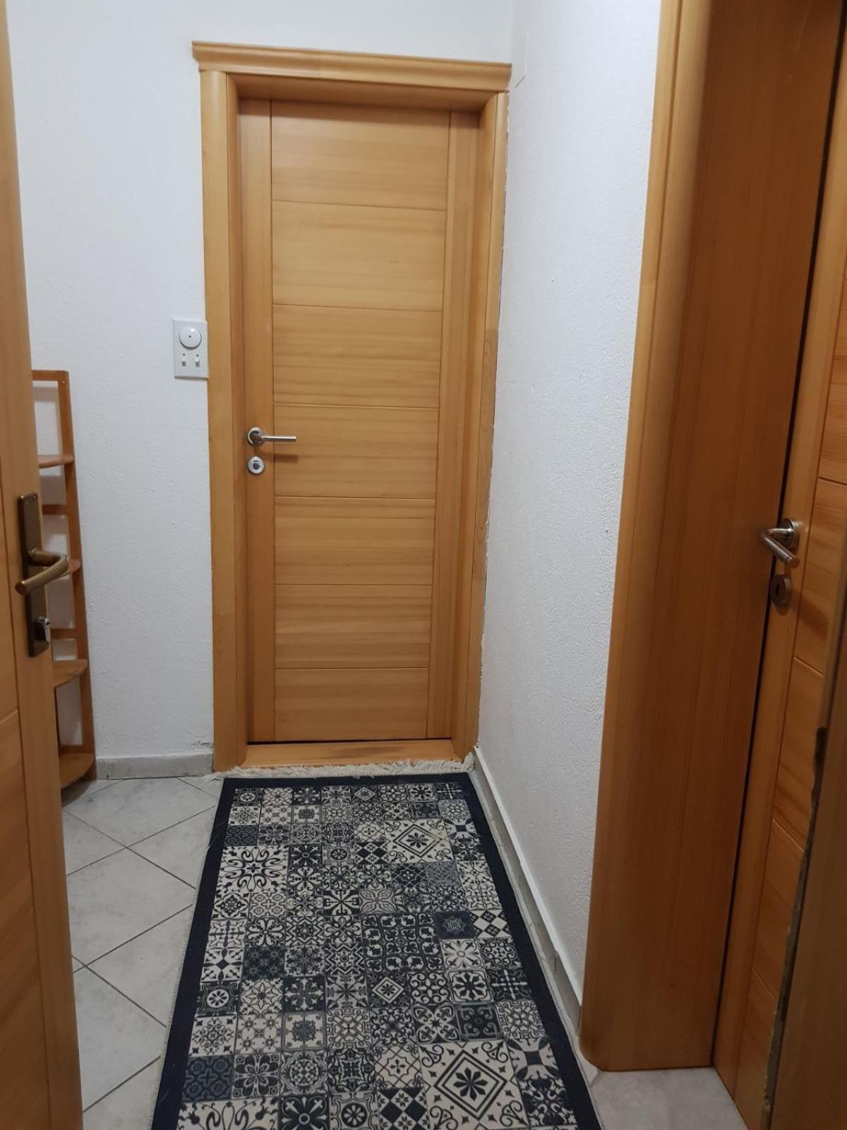 Apartmani Mina 巴尔 外观 照片