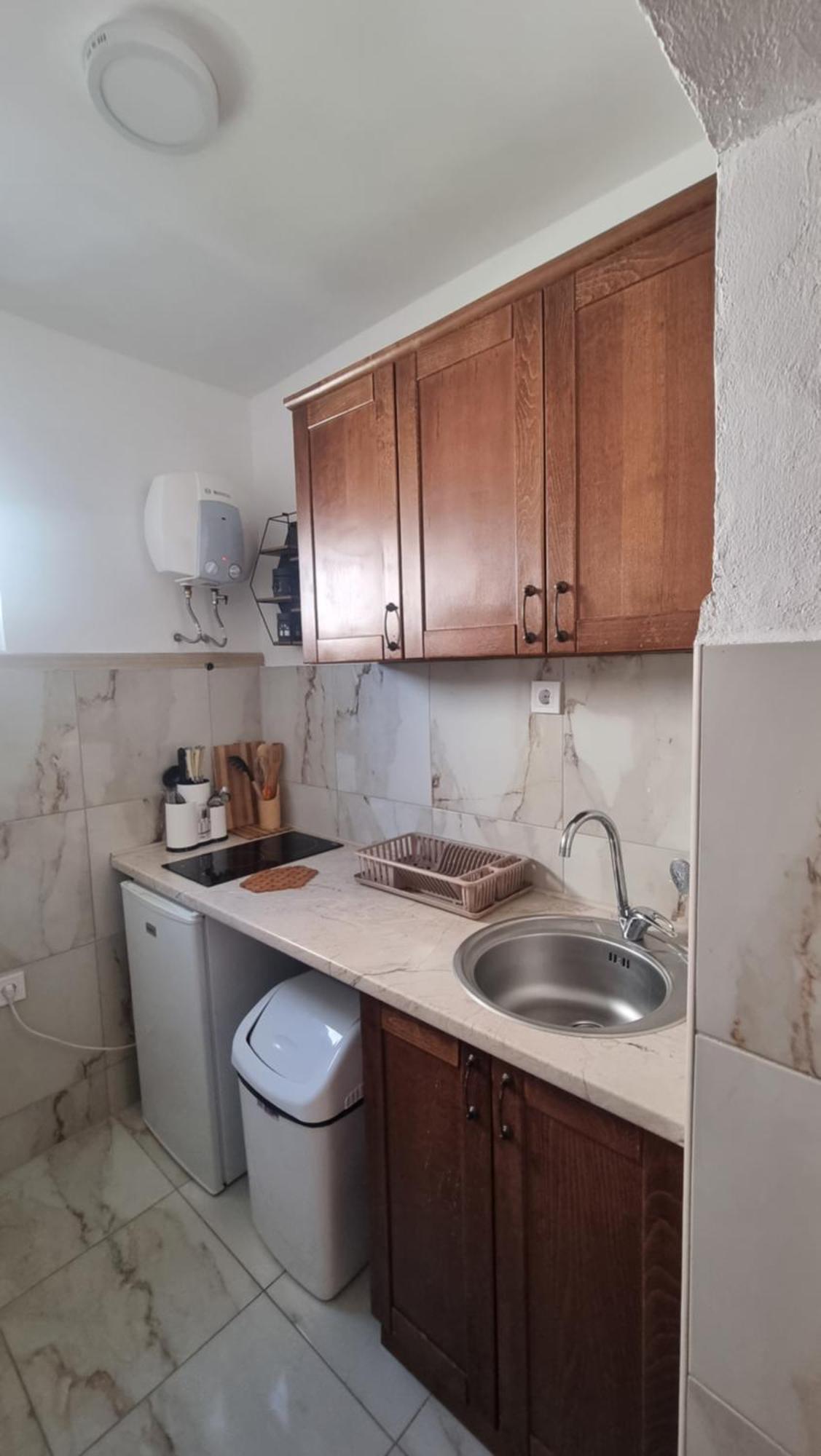 Apartmani Mina 巴尔 外观 照片